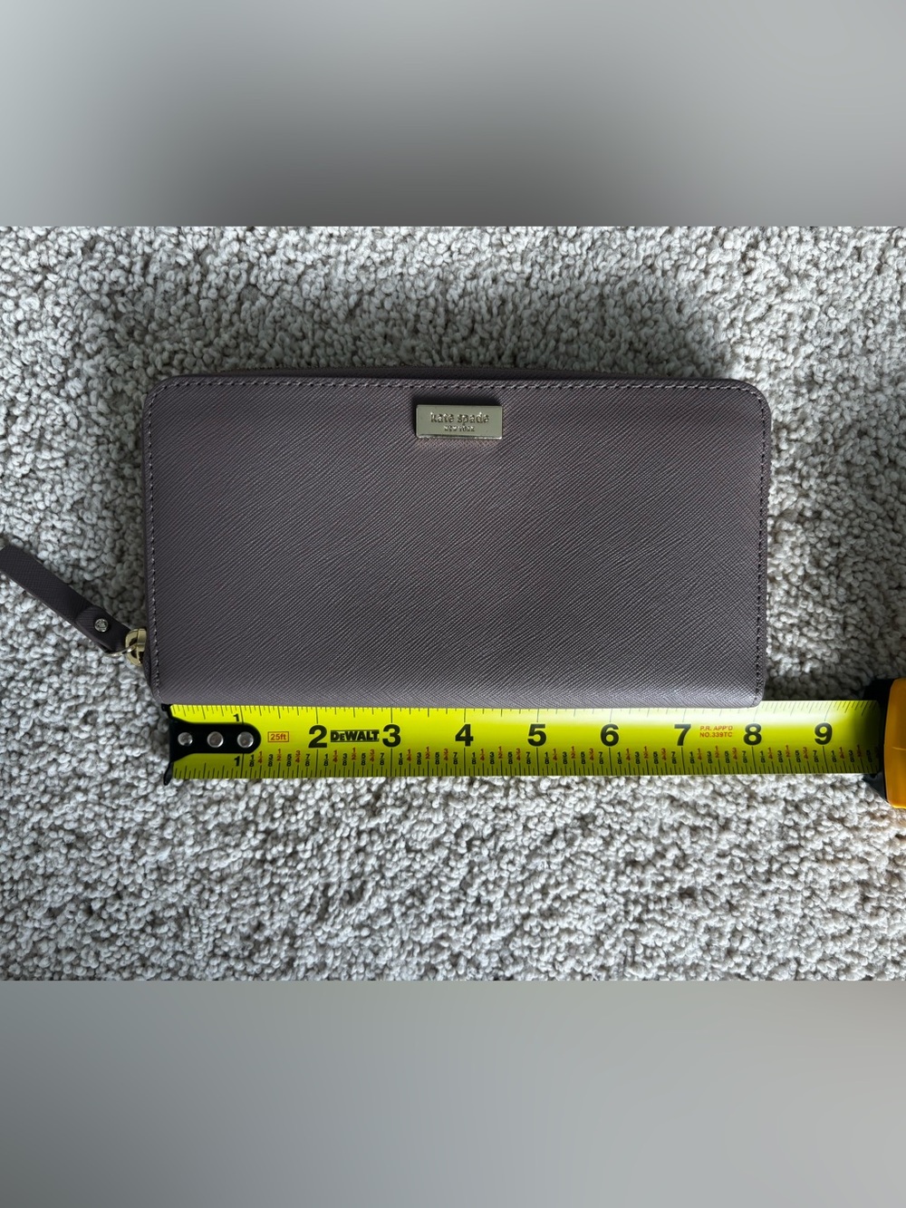 kate spade mauve saffiano continental wallet with gold plaque